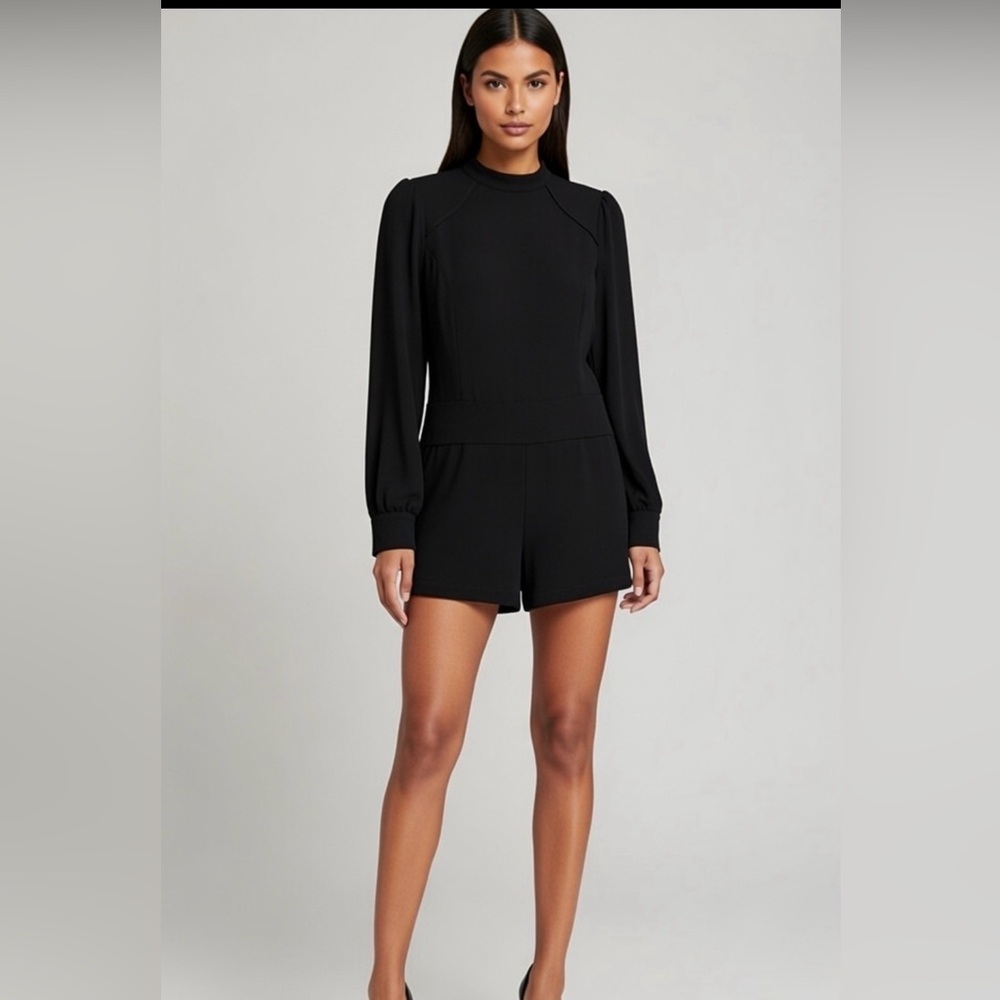 Chic Black Long Sleeve Women's shorts Jumper